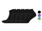Lot de 5 paires de chaussettes de sport noires, avec des accents de couleur sur le talon.