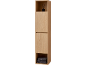 Armoire de toilette haute en bois avec étagères ouvertes et portes.