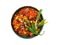 Chili con carne avec haricots, maïs, oignon et poivrons verts dans un bol.