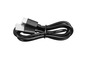 Un câble USB-C noir avec un connecteur USB-A.