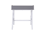 Bureau gris et blanc au style moderne.
