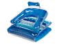 Flotteurs gonflables bleus pour la piscine : chaise longue et matelas.
