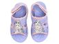 Sandales pour enfants violettes avec un motif de princesse et des détails roses.