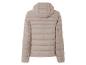 Une veste beige avec une capuche.