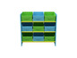 Un étagère de rangement avec des paniers de rangement verts et bleus.
