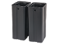 Deux poubelles en plastique gris avec poignées de transport.