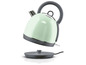 Une bouilloire Silvercrest de couleur vert menthe avec une base ronde.