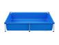 Piscine rectangulaire bleue pour enfants.