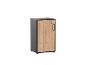 Armoire haute étroite avec porte en bois clair et structure gris foncé.