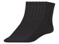 Six paires de chaussettes noires.