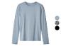 T-shirt bleu clair à manches longues et col rond avec échantillons de couleurs.