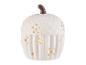 Lampe en céramique blanche en forme de gland avec des découpes.