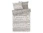 Housse de couette beige avec motif scandinave et oreillers assortis.