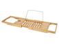Un plateau de bain en bois avec une poignée en métal.