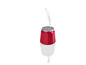 Une Bialetti Moka Express rouge avec de l'eau qui est versée dedans.