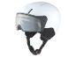 Un casque de ski blanc avec visière.
