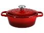 Cocotte en fonte rouge avec couvercle et bouton argenté