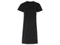 Une robe t-shirt noire.