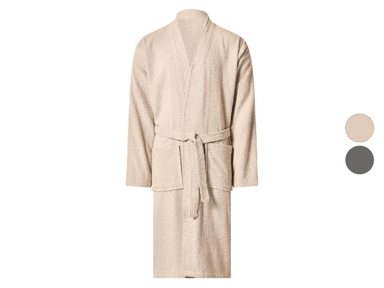 Peignoir beige avec ceinture et poches, présenté avec des options de couleur.