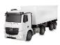Modèle de camion blanc Mercedes-Benz Actros avec remorque.