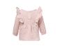 Haut rose à manches longues pour bébé avec volants et bouton au dos.