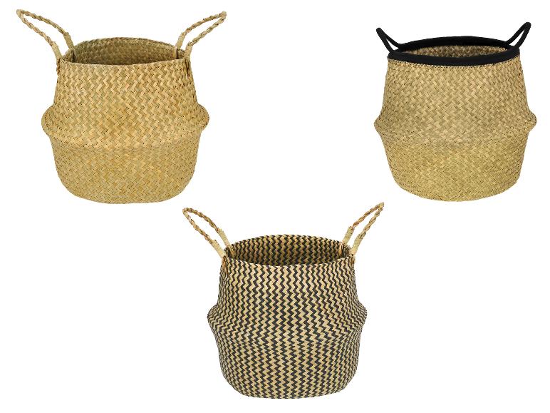 Ensemble de trois paniers de rangement tressés, deux de couleur naturelle et un avec un motif noir.
