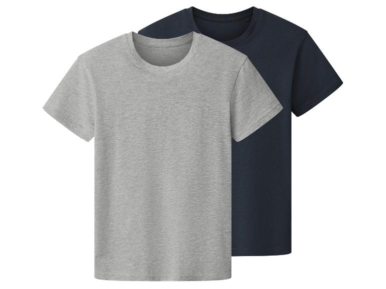 Deux t-shirts à manches courtes pour hommes, un gris et un bleu foncé.