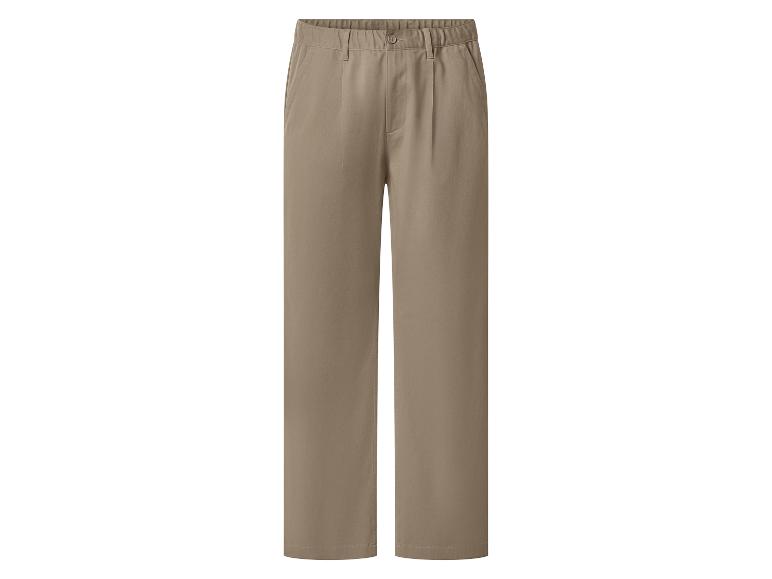 Pantalon décontracté beige pour homme avec taille élastique et plis.