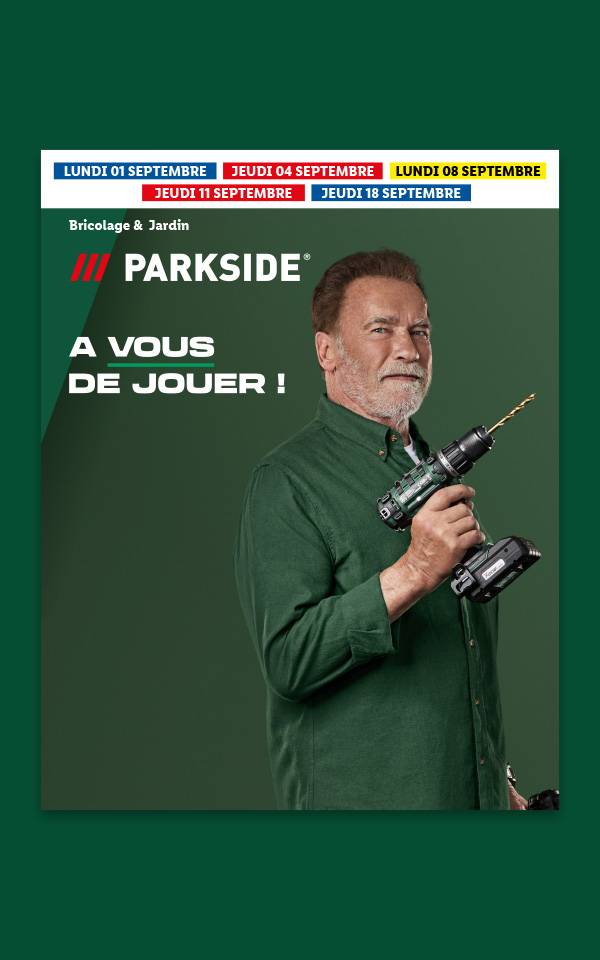 Arnold Schwarzenegger tenant une perceuse sans fil Parkside, avec des dates de septembre.