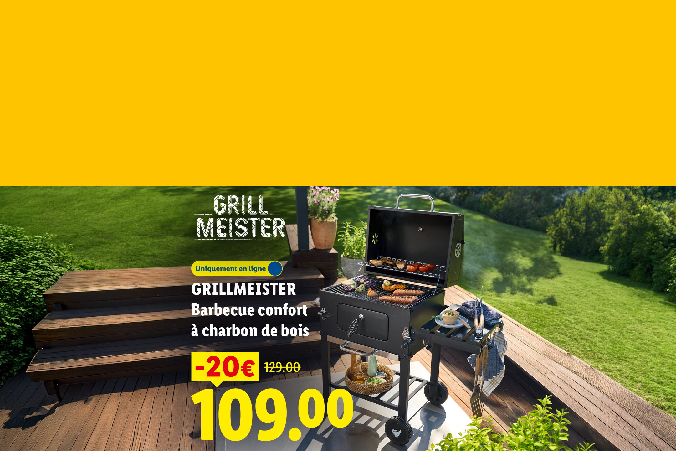 Un barbecue à charbon de bois sur une terrasse en bois, avec une réduction de 20€, affichant un prix final de 109.00€.