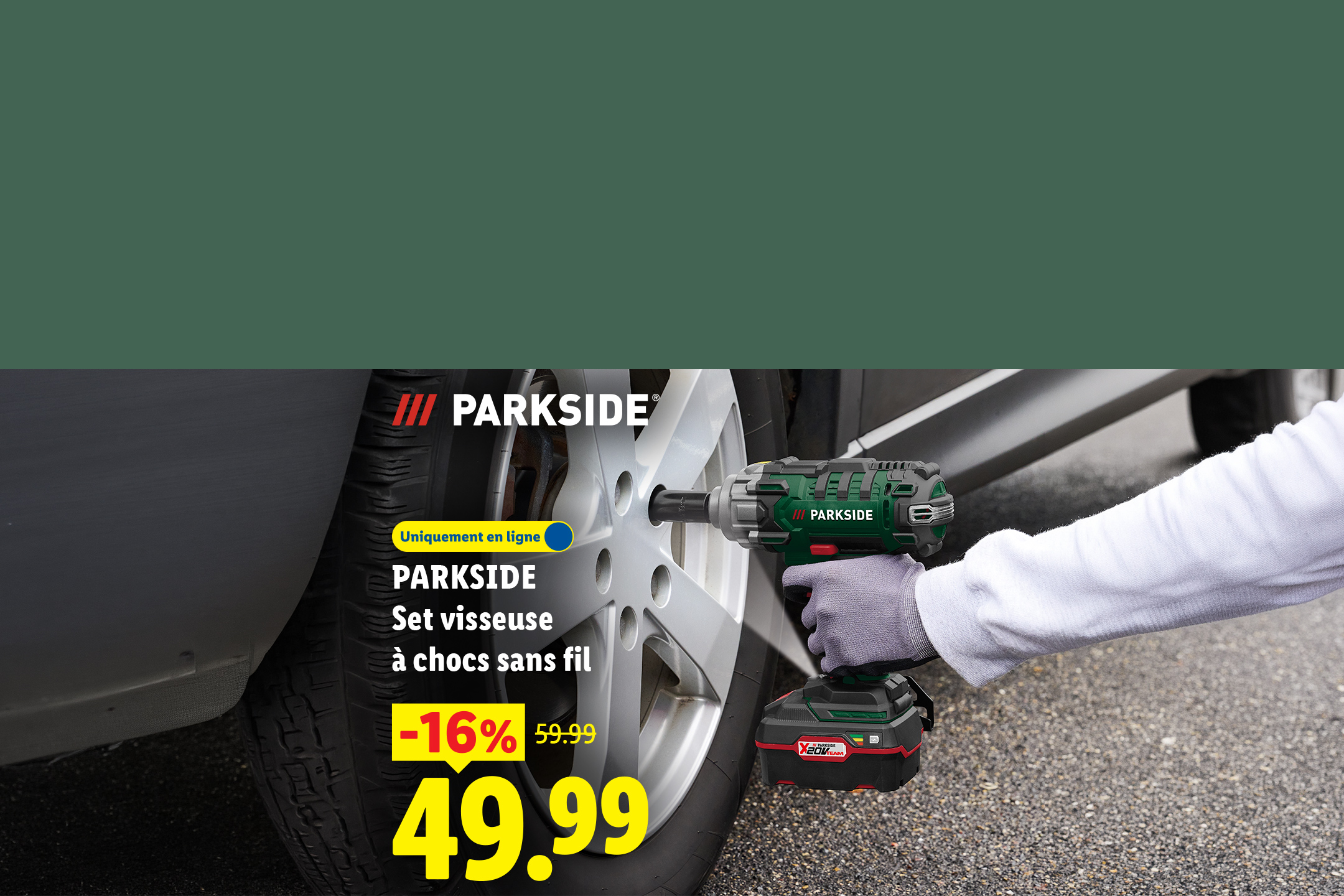 Une visseuse à chocs sans fil en action sur une roue de voiture, avec une offre de -16% à 49.99€.
