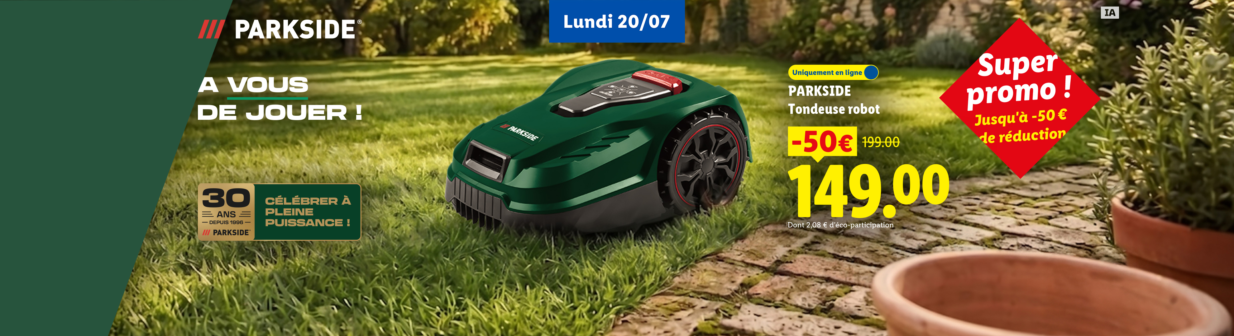 Une tondeuse robot verte sur une pelouse, avec une promotion de 50€ et le texte 'À vous de jouer !'.