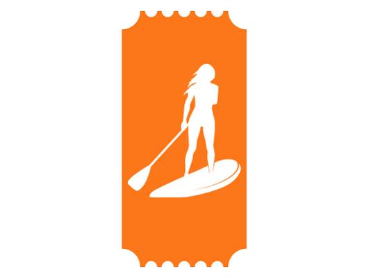 Une femme fait du paddleboard sur une affiche orange en forme de billet.