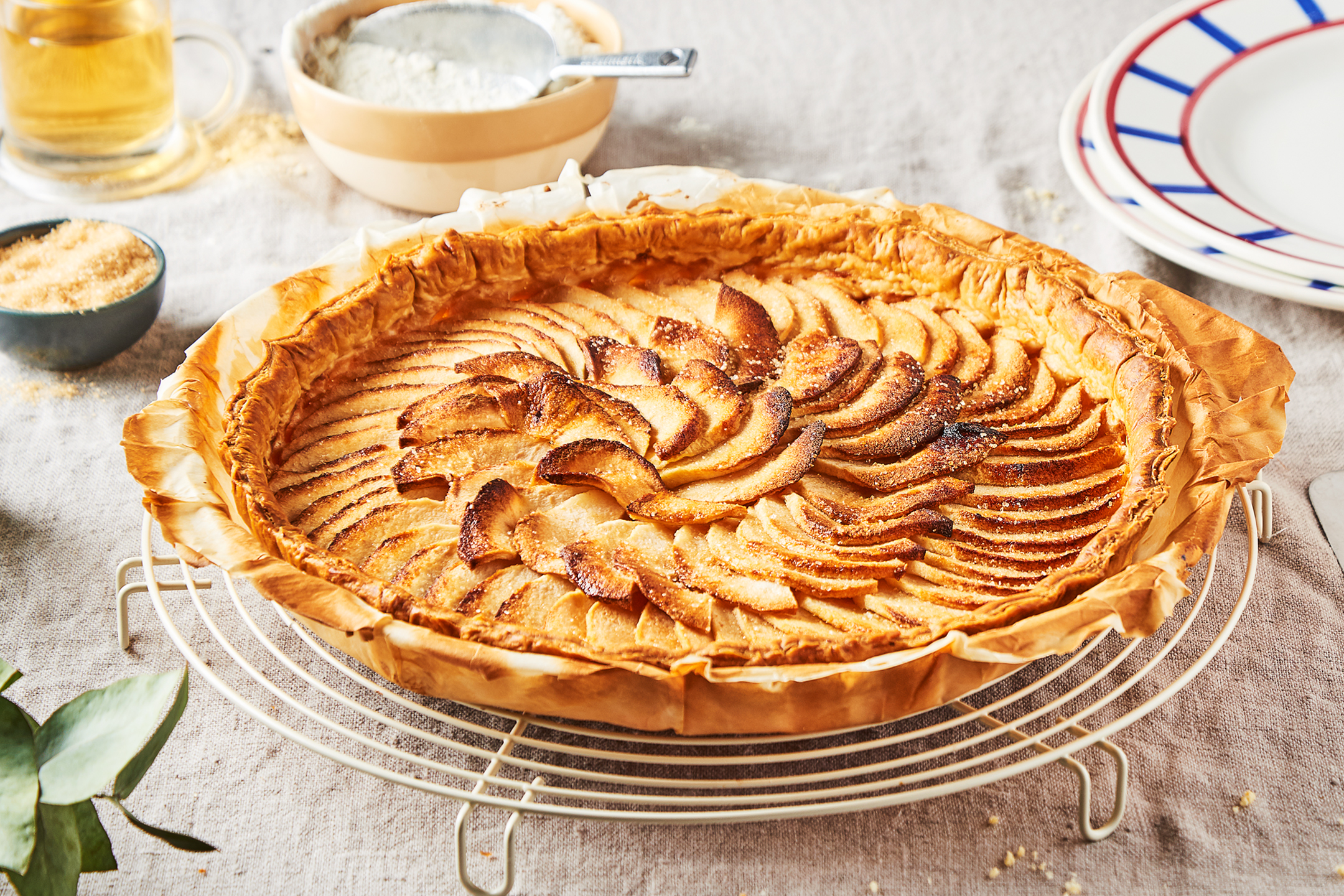 Craquez pour notre délicieuse recette de tarte fine aux pommes