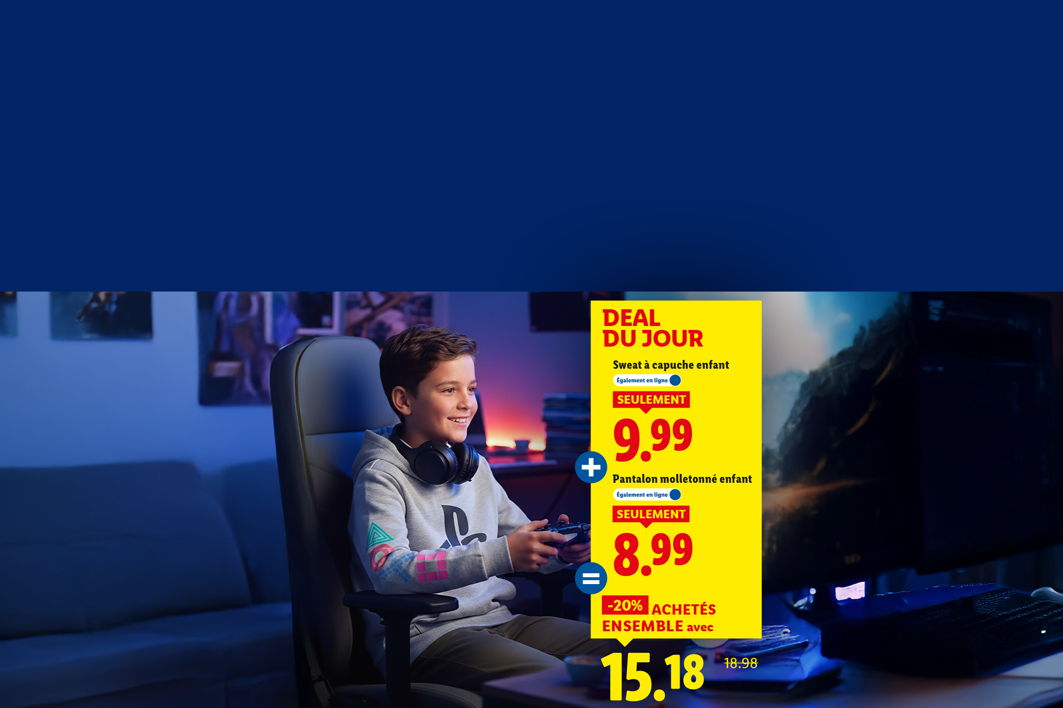 Un enfant joue à des jeux vidéo, avec une offre spéciale pour un sweat à capuche et un pantalon.